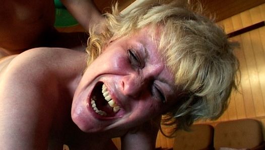 Nymphomaniac granny screams with happiness to be fucked again