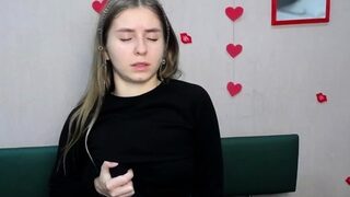 Blonde Ukrainain masturbates on webcam