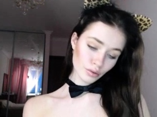 Brunette Solo Webcam Masturbation