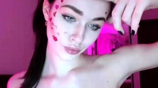 Brunette Solo Webcam Masturbation