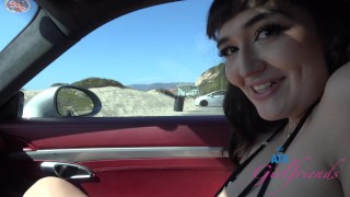 Zoey Jpeg amateur gets her pussy rubbed until she comes in the car – date pov GFE